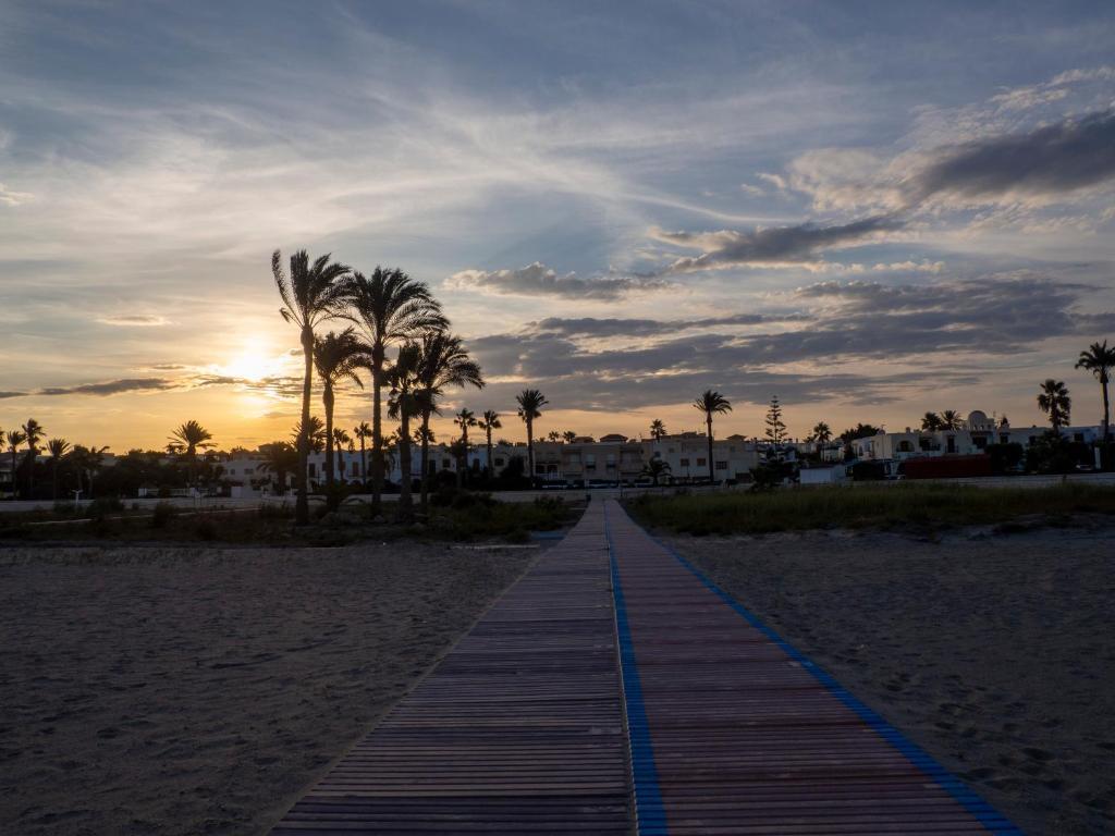 Jardin Privado # Netflix # Playa A 8Min # Wifi # Familia # Apartamento Vera Εξωτερικό φωτογραφία